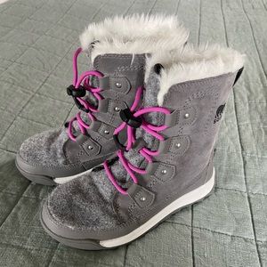 Sorel Whitney II Joan Lace Up Quarry/Bright Lavender Youth Size 1